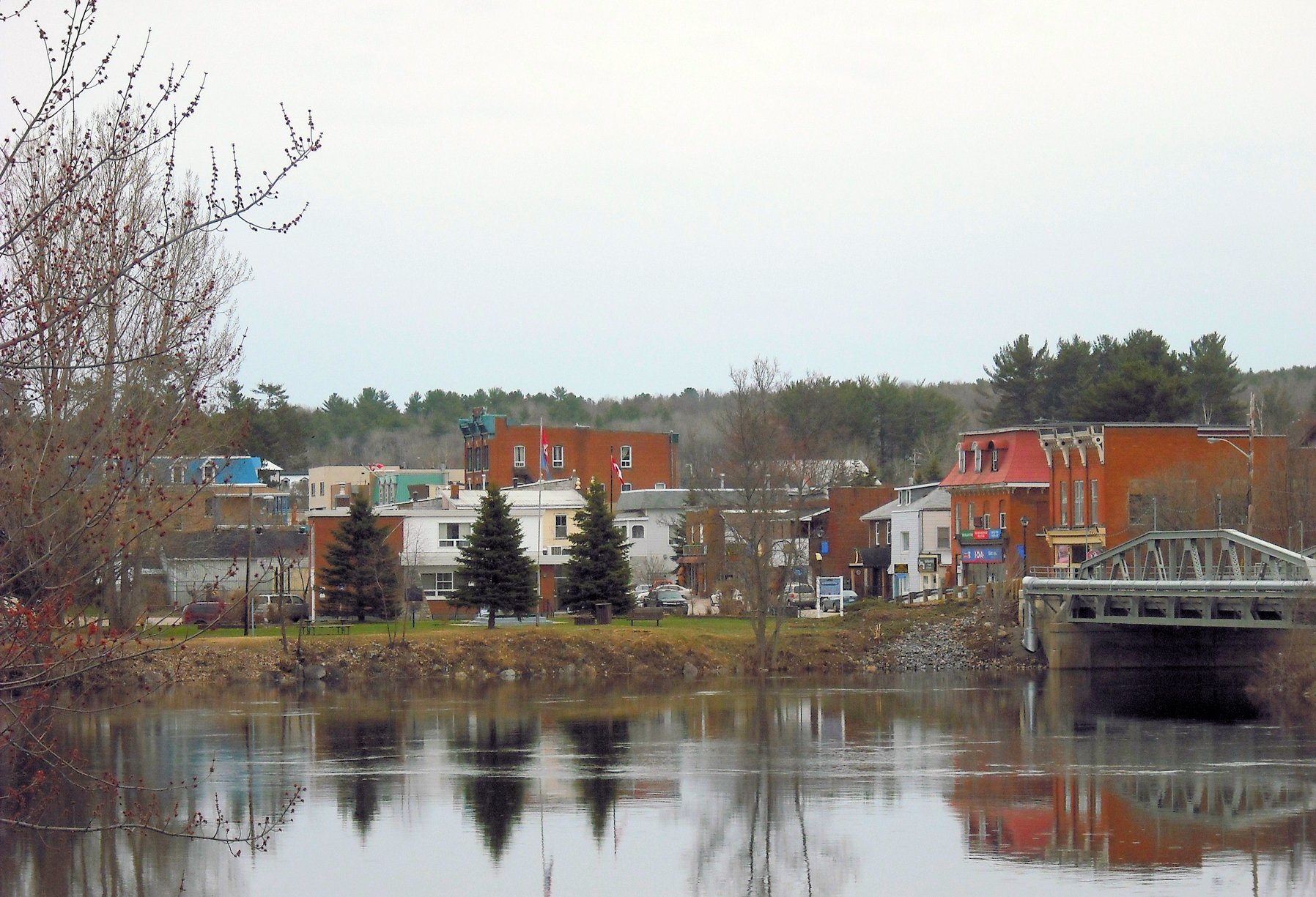 Mattawa from above — town view at the meeting of the rivers